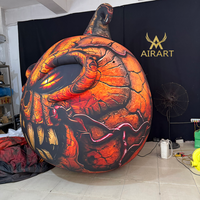 Citrouille publicitaire gonflable géante |   Citrouille de sanglier gonflable avec croc, comme accessoire d'Halloween