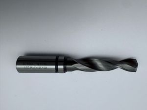 HWM Solid Carbide Drill Bits made by Special Solid Carbide Body V point Geometri 140° 2 Spirals <b>indicate</b> to make holes on HPL - Product Image 1