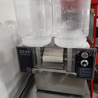 Machine à glace coréenne Bingsu commerciale avec 4 saveurs pour les boutiques de desserts et les entreprises de restauration