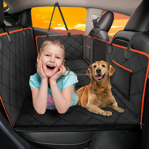 Extenseur de siège arrière pour chiens, lit pour chien à fond rigide, housse de siège de voiture pour animaux de compagnie pour siège arrière, hamac de voiture imperméable pour chiens pour SUV et camion - Product Image 2