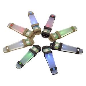 Luz Táctica para Casco, Lámpara de Señal LED Multicolor, Luz Intermitente de Visión Nocturna para Supervivencia al Aire Libre, Diseño Impermeable y Reforzado con Goma - Product Image 1