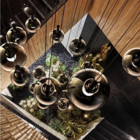 Lustre en verre à bulles dégradées multi-tailles pour plafond haut, idéal pour villa, atrium, escalier