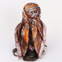 Foulard carré personnalisé à carreaux classiques pour femmes musulmanes, en polyester imitation soie, imprimé numériquement, séchage rapide, toutes occasions