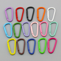 En gros, porte-clés décapsuleur mousqueton en forme de D en alliage de zinc avec peinture colorée, accessoires pour loisirs créatifs, breloques pour sacs à dos et poupées