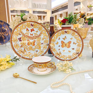 Vente en gros de services de table de luxe nordiques, motifs animaliers, assiettes en porcelaine émaillée avec or 24 carats, pour restaurants et hôtels - Product Image 2