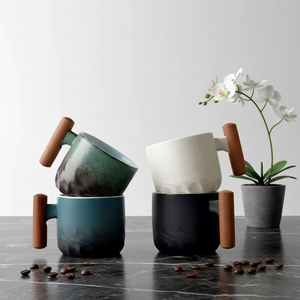 แก้วกาแฟเซรามิกขนาดเล็ก 70 มล. สไตล์เรโทร ทำ<span class=keywords><strong>มือ</strong></span> พร้อมหูจับไม้ สำหรับกาแฟเอสเพรสโซ <span class=keywords><strong>ชา</strong></span> และเครื่องดื่มอื่นๆ เหมาะสำหรับใช้ในออฟฟิศ - Product Image 1