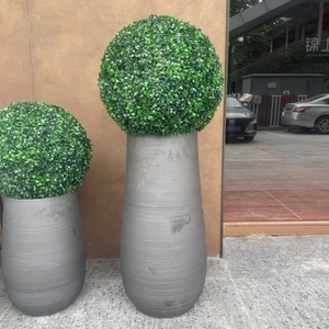 Pot de fleur pour décoration de la maison jardinière en fibre de verre intérieur extérieur style nordique centre commercial pour hôtels grands pots de fleurs boule d'herbe - Product Image 3