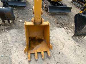 Pelles Caterpillar 303.5E, 303E, 303 MINI, capacité de 3 tonnes, pelles sur chenilles d'occasion, à usage domestique. - Product Image 5