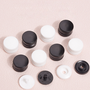 Meilleure vente Bouton pression noir en plastique personnalisé coloré <span class=keywords><strong>de</strong></span> qualité supérieure - Product Image 5