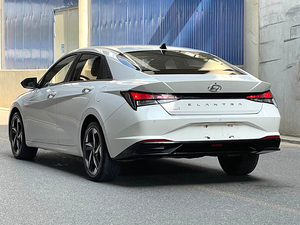 Estilo <span class=keywords><strong>de</strong></span> moda Sedan Hyun-dai ELANTRA 2022 Modelo 1.5L CVT LUX Edición digna con jóvenes como coche - Product Image 6
