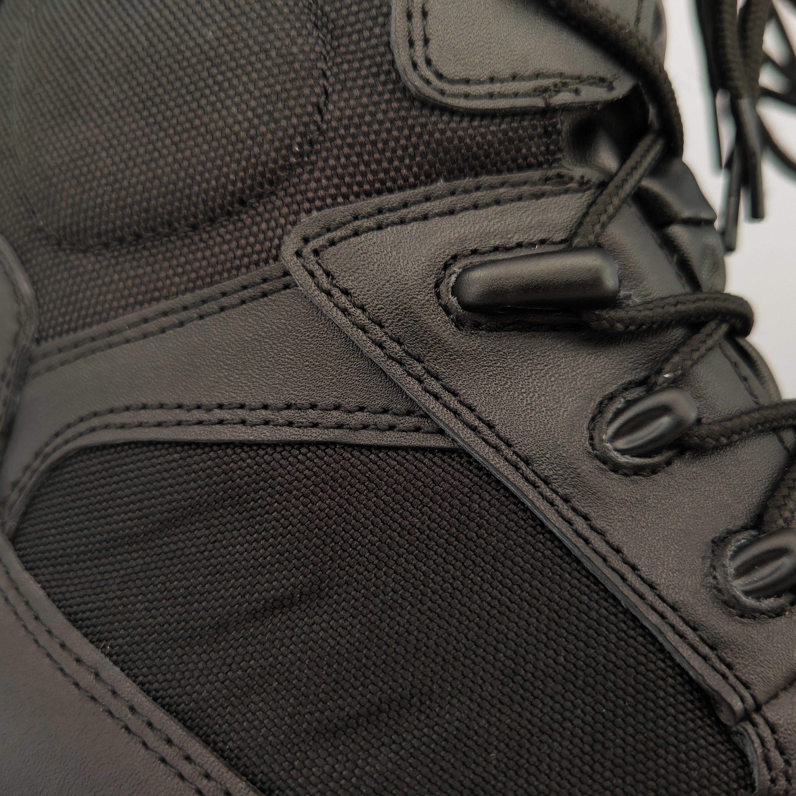 LLJ,anti-shock strong grip PU+rubber sole combat boots outdoor hiking anti-tear tactical boots for sale HSM016