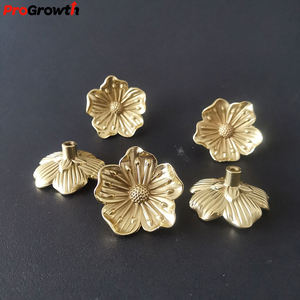 Poignée en forme de prune accessoires de quincaillerie de meubles armoire tiroir porte d'armoire fleur <span class=keywords><strong>poignées</strong></span> et boutons en <span class=keywords><strong>laiton</strong></span> - Product Image 3