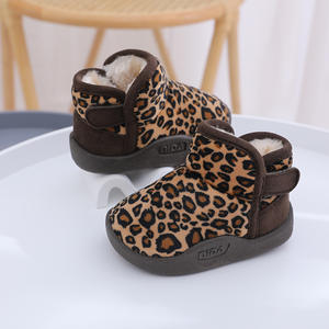 Botas de cáñamo para bebé con cordones en el tobillo, estilo inglés, lavado vintage, suela de goma cosida a mano Goodyear, impermeables y antideslizantes para trabajo. - Product Image 4