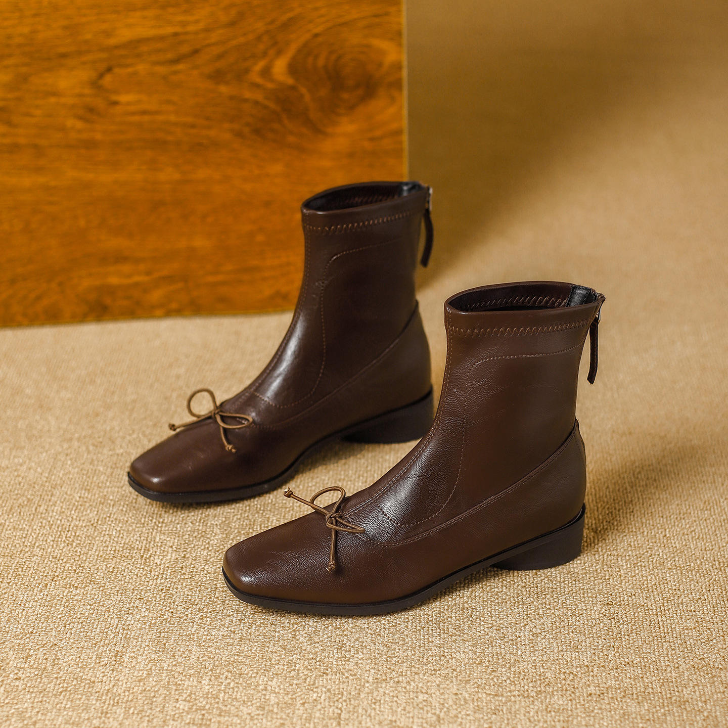 สีน้ำตาล