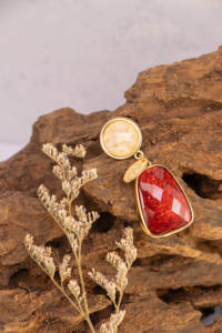 Pendientes de Clip con Cristal Rojo Marrón, Estilo Retro Clásico, Diseño de Gota de Agua, Ajustables, Hechos a Mano - Product Image 6