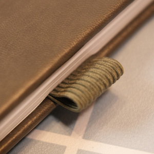 Carnet en cuir PU A5 avec logo personnalisé en relief, option de pages intérieures multilingues - Product Image 5