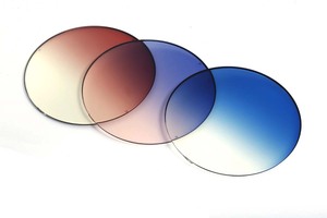 Produit de couleur personnalisé, lentilles en Polyamide dégradées, lentilles photochromiques teintées - Product Image 6