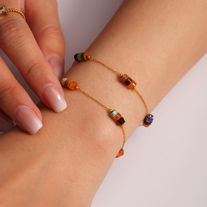 Ensemble <span class=keywords><strong>collier</strong></span> et bracelet en pierres naturelles faites à la main pour femmes, bijoux minimalistes en <span class=keywords><strong>acier</strong></span> <span class=keywords><strong>inoxydable</strong></span>, vente en gros - Product Image 2