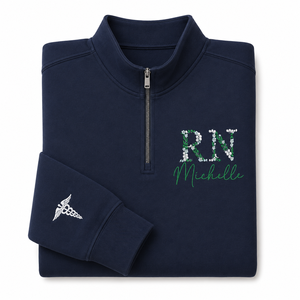 Felpa da Infermiera Personalizzata con Ricamo Floreale e Colletto Alto, Regalo di Laurea per Donne - Product Image 1