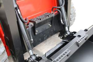 รถตักล้อยางใหม่ที่มีการขนถ่ายขนาดใหญ่ในระยะไกลใช้อุปกรณ์เสริมที่ดันหิมะเพื่อล้างหิมะ - Product Image 5