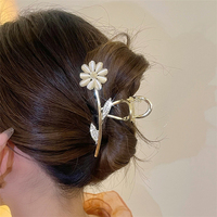 Pince à Cheveux Fleur Opale Rétro Tendance pour Filles – Accessoire Élégant et Raffiné