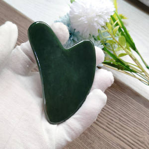 Di alta qualità di nefrite verde cosmica giada viso Gua Sha strumento di pietra scolpire massaggio per l'applicazione del viso - Product Image 6