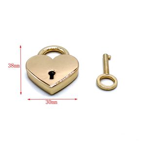 Candado metálico dorado con forma de corazón para bolso, alta calidad, 30x39mm - Product Image 2