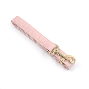 Luxe 36 Effen Kleuren Zacht Gezellig Poepzakhouder Verstelbaar <span class=keywords><strong>2Cm</strong></span> 2.5Cm Breedte Roze Hond Kat Kragen Fluwelen Huisdier Riem - Product Image 6
