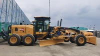 Niveleuse à moteur STG230C-10S 230HP avec système hydraulique à détection de charge de phase II et moteur à haute efficacité pour la construction routière