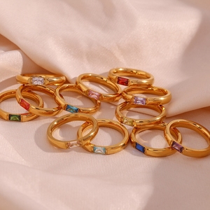 Accesorio de anillo simple de moda Ins europeo y americano para mujer, acero inoxidable chapado con circonita rectangular de oro de 18 quilates B - Product Image 1