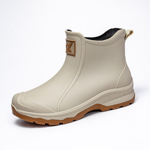 Venta al por mayor Hombres Botas de lluvia al aire libre Antideslizante Moda Adulto Botas de goma cortas Cómodo PVC Botas de lluvia - Product Image 2