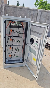 Système solaire tout-en-un 20 kW 64 kWh avec batterie intégrée hybride, garantie 10 ans, système de stockage d'énergie pour la maison - Product Image 2