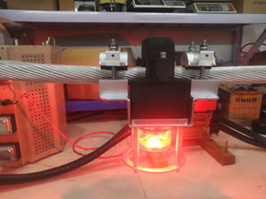 Les feux de marquage des conducteurs sont un type <span class=keywords><strong>particulier</strong></span> de feux d'avertissement pour aéronefs conçus pour une utilisation sur les lignes électriques aériennes. - Product Image 3