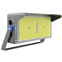 Projecteur de lumière de sécurité solaire à haut rendement 300W 600W 1000W Télécommande LED Projecteur de stade solaire rechargeable extérieur