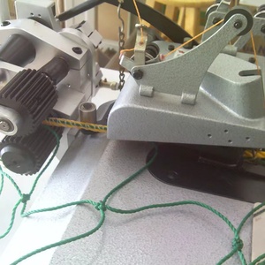 Machine à coudre surjeteuse à trois fils Daimoku <span class=keywords><strong>AK</strong></span>-2503, machine à coudre industrielle pour bordure de filet à billes - Product Image 4