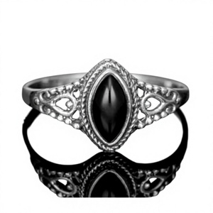 Bague Vintage Chrétienne en Argent 925 avec Onyx Marquise, Sertie en Bezel, Bijou Tendance Unisexe pour Usage Quotidien - Product Image 1