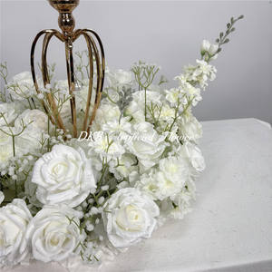 โรงงานดอกไม้ประดิษฐ์ทำมือ DKB ขายส่งพวงหรีดดอกกุหลาบขาวคุณภาพสูงสำหรับงานแต่งงาน คริสต์มาส และเทศกาลเปิดเทอม - Product Image 5