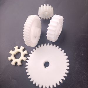 Engrenages en plastique sur mesure, pièces moulées par injection en nylon, POM, PA66, PE, PP, Peek - Product Image 2
