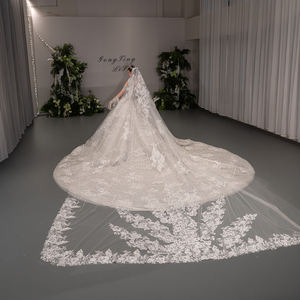 Vestido de Novia Moderno GT132 de Satén Brillante con Apliques de Encaje, Lazo y Cuentas, Estilo Princesa Vintage - Product Image 4