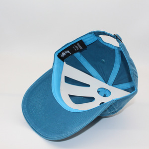 Collezione Primavera/Estate 2024: Cappellino da Baseball a 6 Pannelli Semplice e Versatile con Lettera Ricamata in PVC, Regolabile e Traspirante - Product Image 3
