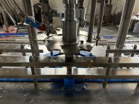 Máquina Compacta para Llenado de Botellas de Agua, 500BPH, 12 Cabezales, Instalación Plug and Play, para Botellas PET de 500ml-2L