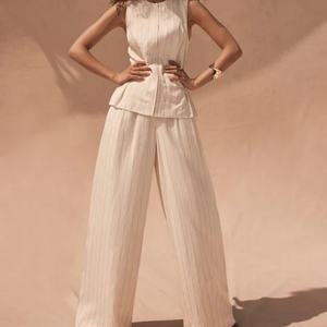 Conjunto de Lino Casual de Verano 2025 al por Mayor: Chaleco Rayado sin Mangas con Cuello en V y Botones y Pantalón de Pierna Ancha para Mujer - Product Image 2