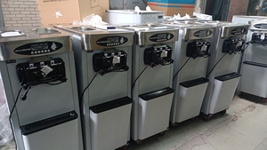 Bán Máy Làm Kem Mềm Phục Vụ Thương Mại Máy Làm Kem Bằng Thép Không Gỉ Ba Hương Trên Bàn - Product Image 3