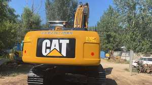 Excavatrices Caterpillar 320 d'occasion certifiées CE, 20T, peu d'heures de fonctionnement, avec accessoires : pince et bêche. - Product Image 6