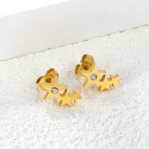 Pendientes de Estrella Modernos y Sencillos de Acero Inoxidable con Baño de Oro de 18k para Mujer, Pendientes Colgantes con Tres Pentagramas y Circonitas - Product Image 5
