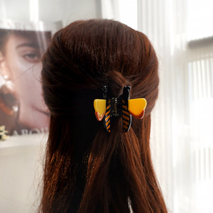 تصميم مبتكر على طراز yiyins نحلة صفراء صغيرة ظريفة فتاة زهرة مقاطع مخصصة بالجملة - Product Image 6