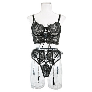 Conjunto de lencería de liguero de 3 piezas con bordado Floral de lujo al por mayor, ropa interior Sexy con cadena plateada de malla de encaje transparente - Product Image 6