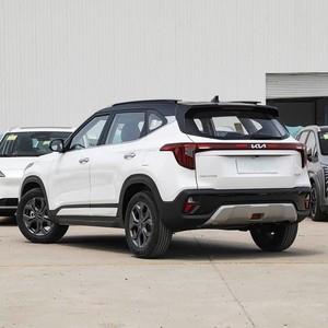 Auto Usate <span class=keywords><strong>Kia</strong></span> Seltos <span class=keywords><strong>Stonic</strong></span> 2023 di Alta Qualità, SUV 5 Porte 1.5 L, Economiche del 2024 - Product Image 3