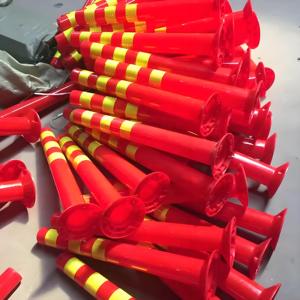Pali di Segnalazione Stradale Personalizzabili in PE con Nastro Riflettente di Alta Qualità <span class=keywords><strong>per</strong></span> <span class=keywords><strong>la</strong></span> Sicurezza Stradale e Lunga Durata - Product Image 5