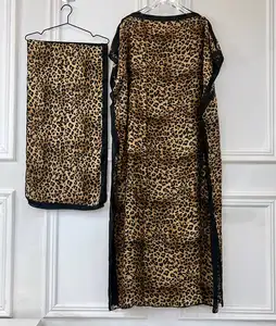 Женское длинное платье с леопардовым принтом